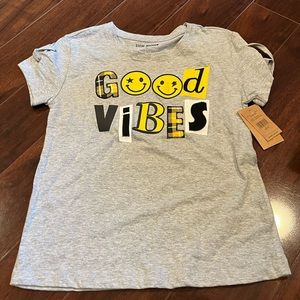 ⭐️NWT - Steve Madden Kids - Graphic Tee with Lace-Up Sleeves - Size L (12)